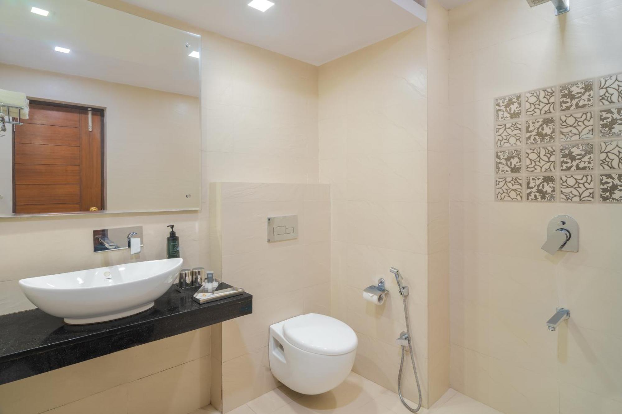 Hotel Zone Connect By The Park Masuri Exterior foto